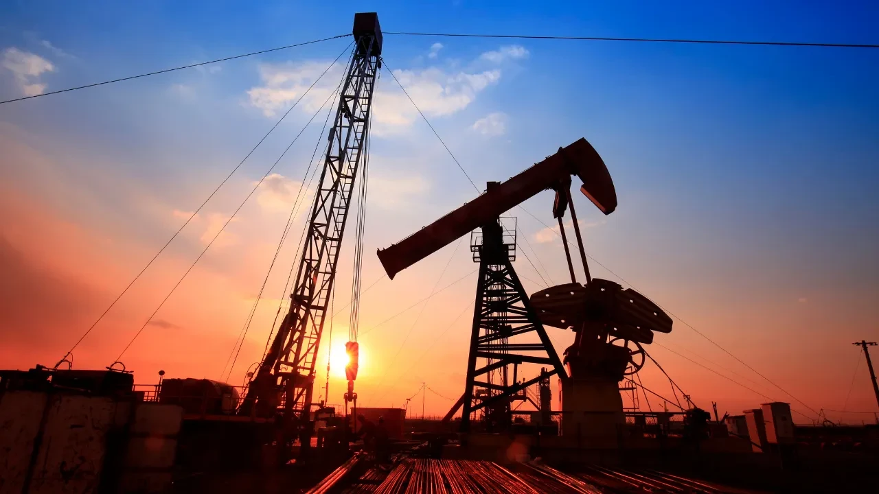 Petrol fiyatı yükseliyor: Küresel enerji hattında kriz