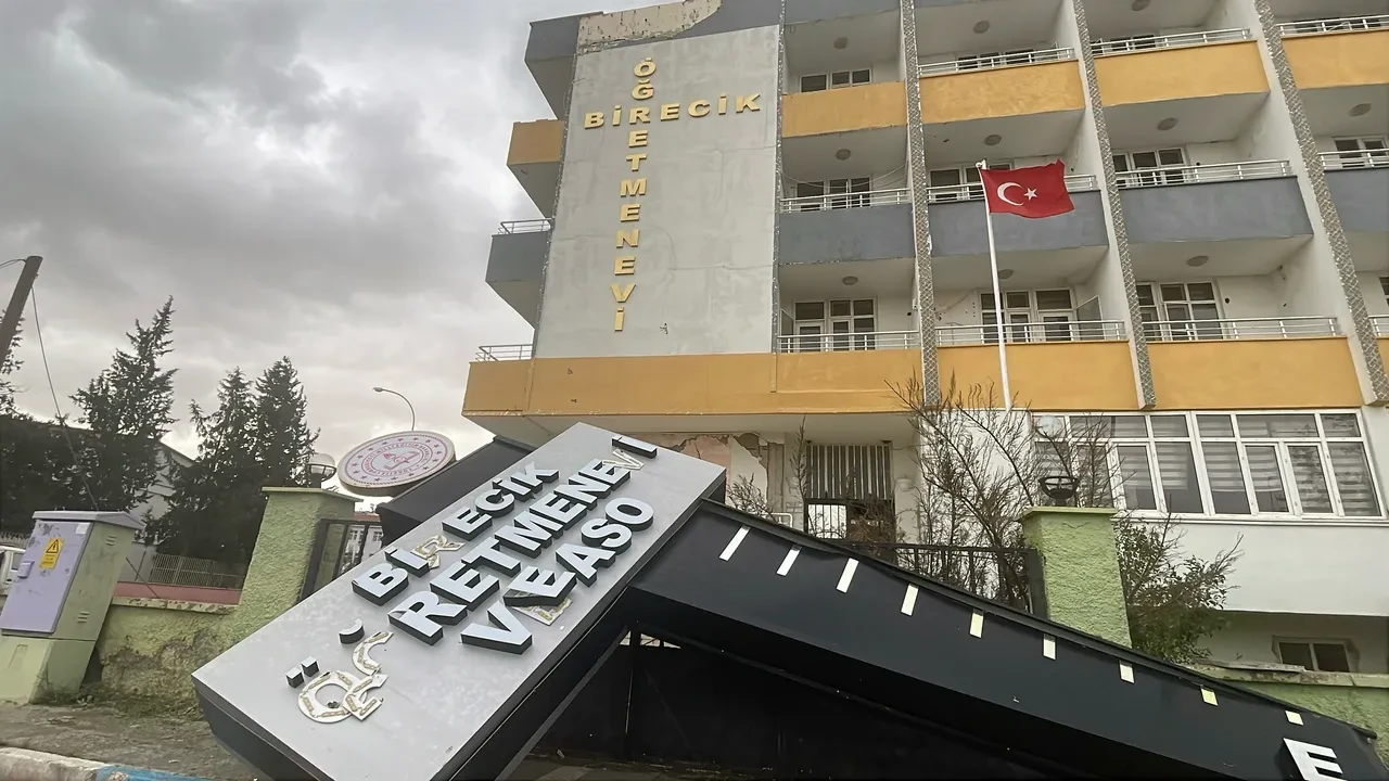 Şanlıurfa Valiliği duyurdu: 2 ilçede okullar 4 gün tatil