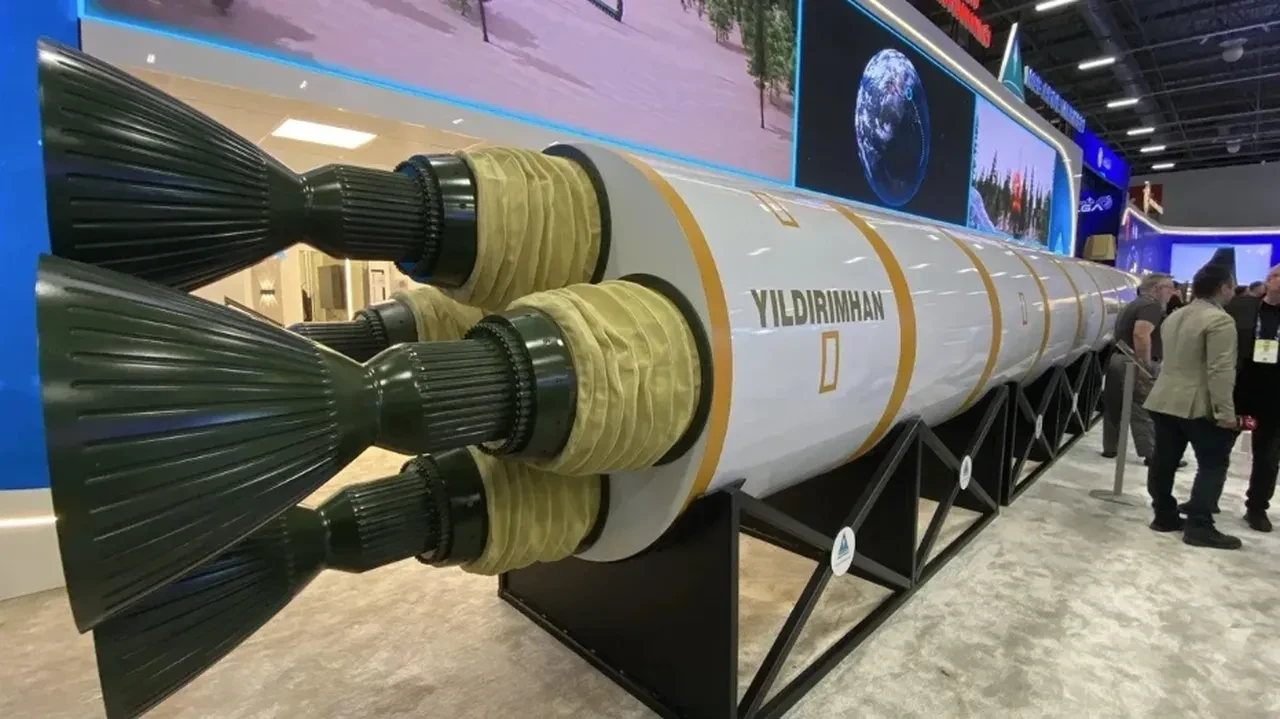 Yıldırımhan füzesi menzili ve hızı ne kadar? İşte Yıldırımhan füzesi özellikleri