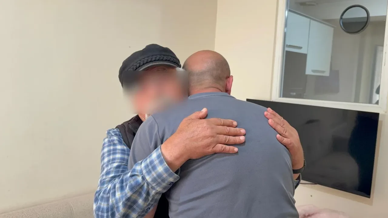Arkadaşına IBAN'ını verdi, hayatı karardı! Babasıyla koğuş arkadaşı oldu