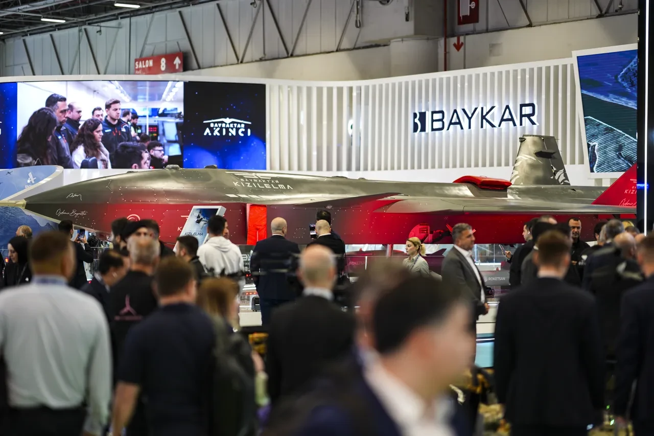Bayraktar KIZILELMA ile tarihi ihracat hamlesi! Endonezya imzayı attı