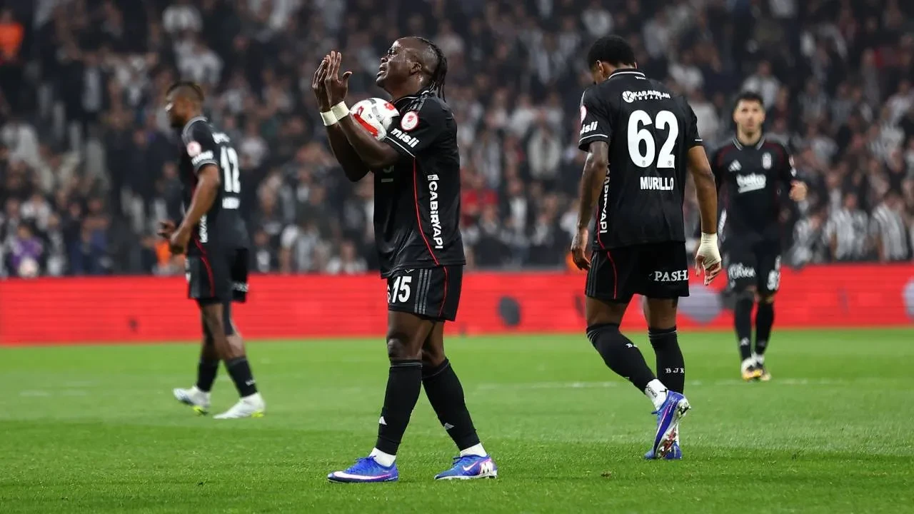 Beşiktaş'ta Sergen Yalçın'dan istifa açıklaması! "Taraftarımız istiyorsa bırakırız"