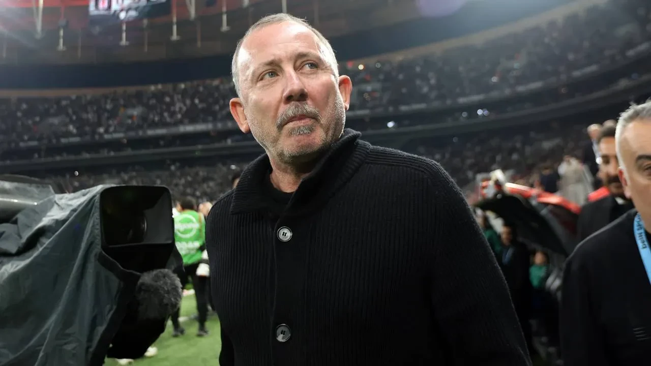 Beşiktaş'ta Sergen Yalçın'dan istifa açıklaması! "Taraftarımız istiyorsa bırakırız"