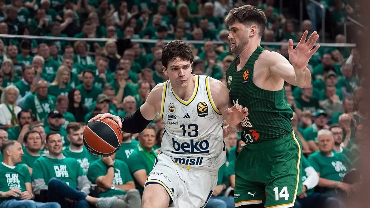Fenerbahçe Beko, Litvanya'da kaybetti! Sarı-lacivertliler, Zalgiris'e 81-78 mağlup oldu