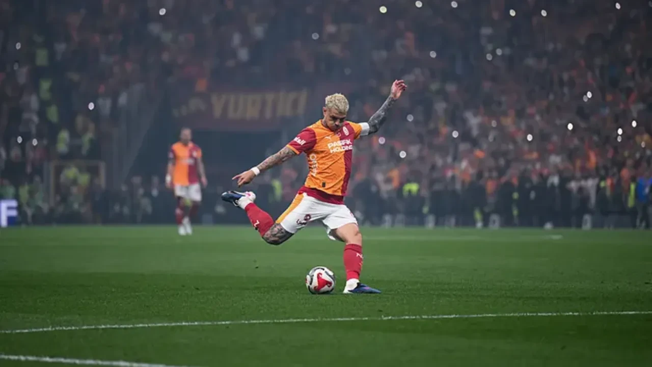 Galatasaray'da büyük temizlik başladı! Yıldız isimler için karar verildi: Osimhen, Icardi, Uğurcan Çakır, Gabriel Sara...
