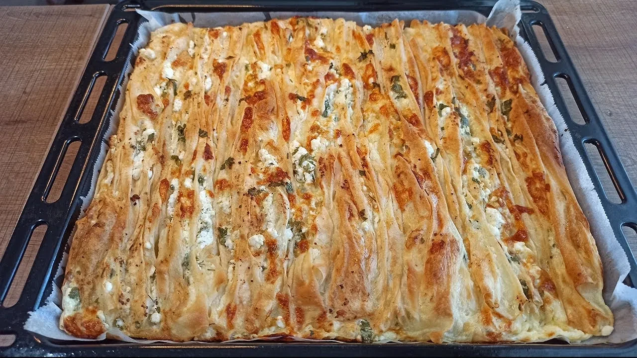 Gelinim Mutfakta pileli börek nasıl yapılır? Oklava gerektirmeyen, 10 dakikada hazırlanan tarif
