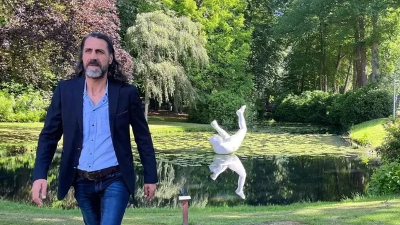 Kurtlar Vadisi’nin Abdülhey’i Kenan Çoban'ın dizilerdeki şiddet açıklaması dikkat çekti! "Kurtlar Vadisi'nin kötü örnek olduğuna inanmıyorum"