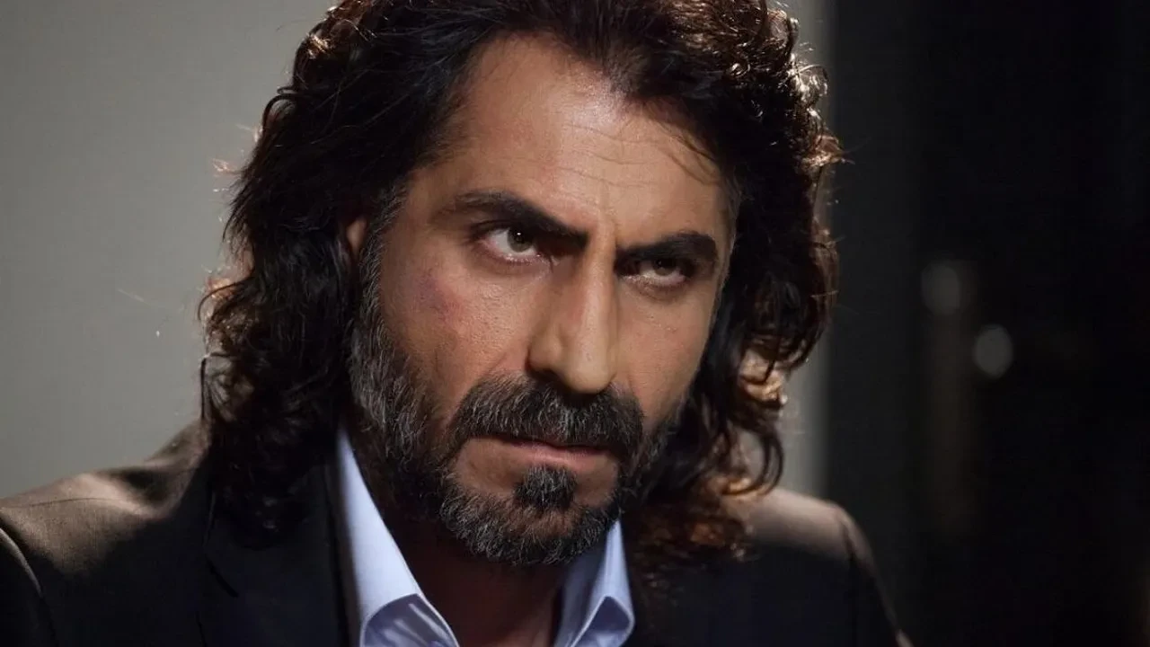 Kurtlar Vadisi’nin Abdülhey’i Kenan Çoban'ın dizilerdeki şiddet açıklaması dikkat çekti! "Kurtlar Vadisi'nin kötü örnek olduğuna inanmıyorum"