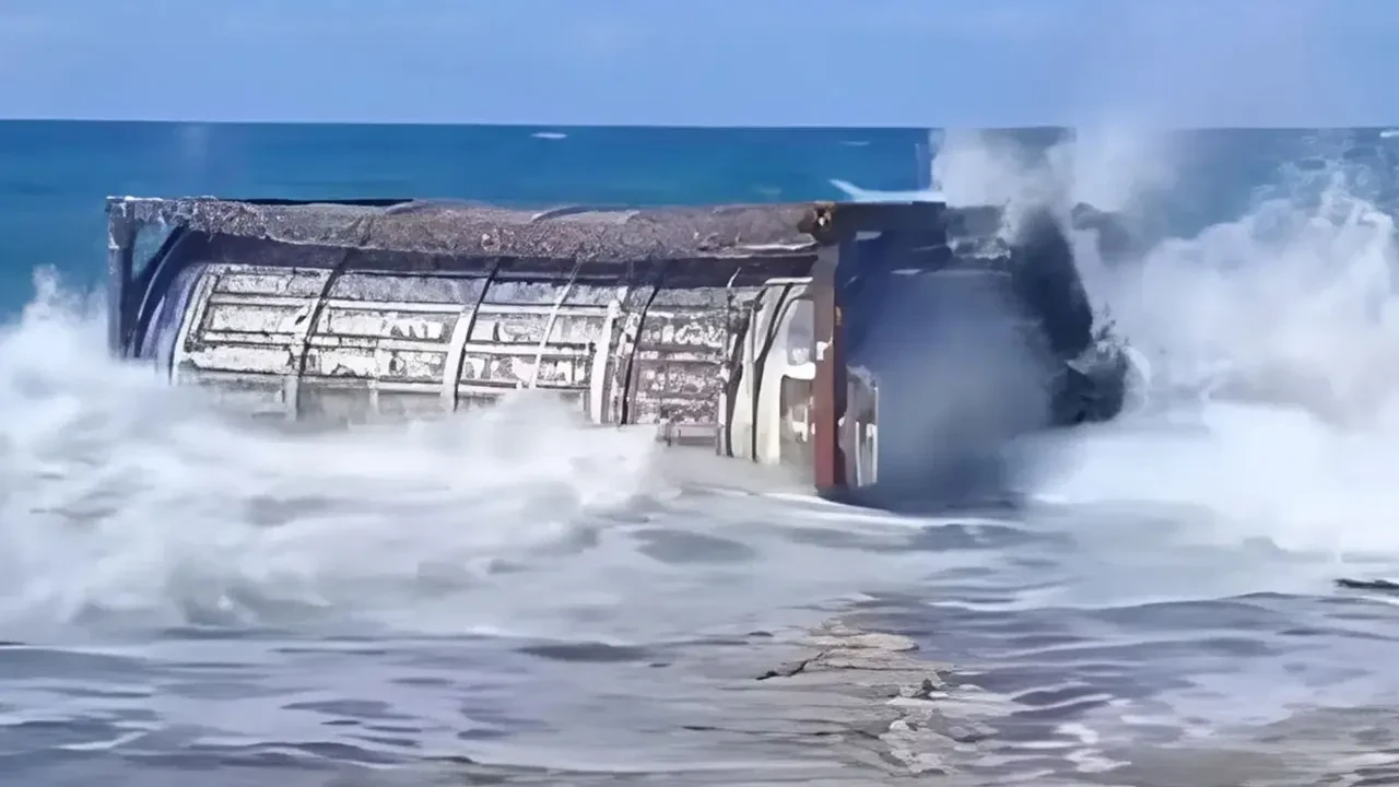 Marsa Matruh kıyısında gizemli hareketlilik: Bölge güvenlik çemberine alındı!