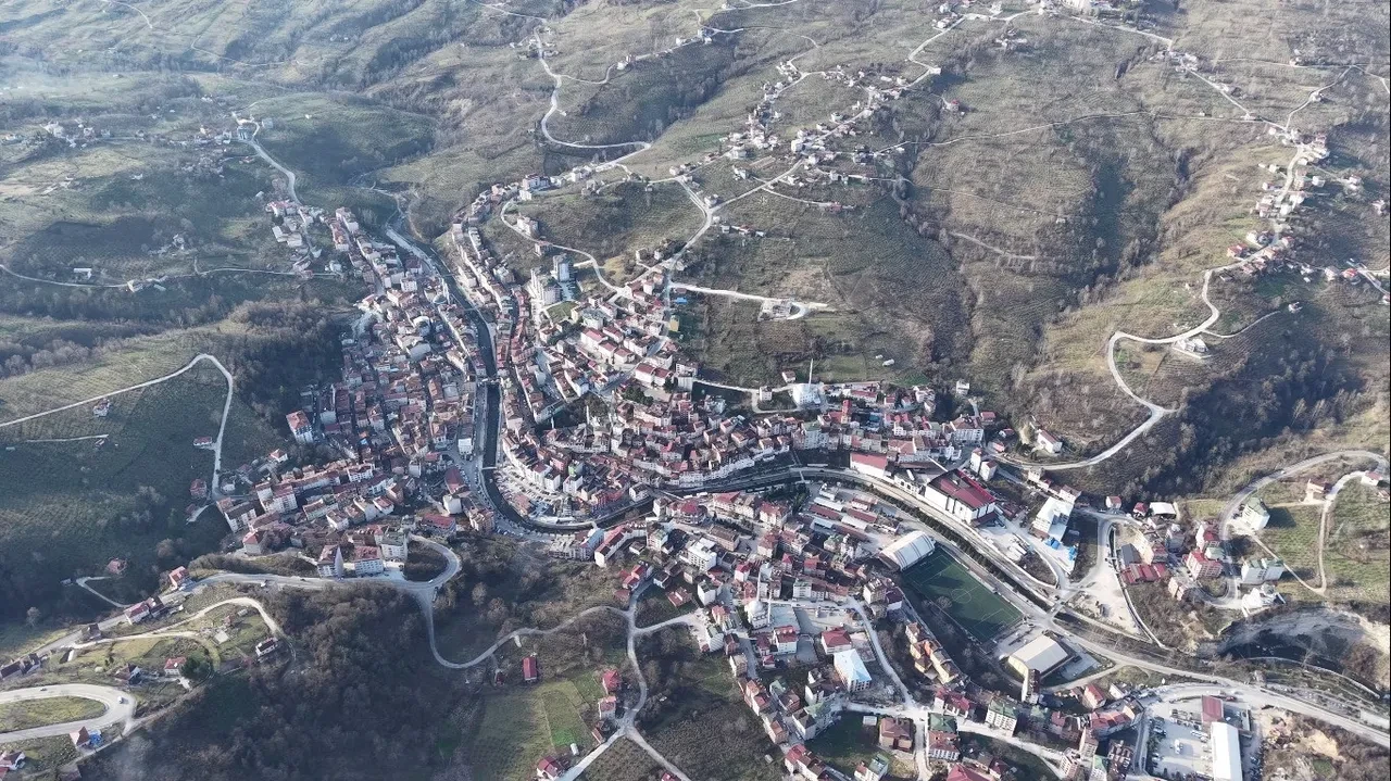 Ordu’da nüfusu artırmak için görülmemiş teşvik: 10 çocuk yapana otomobil, 8 çocuk yapana belediyede iş imkanı