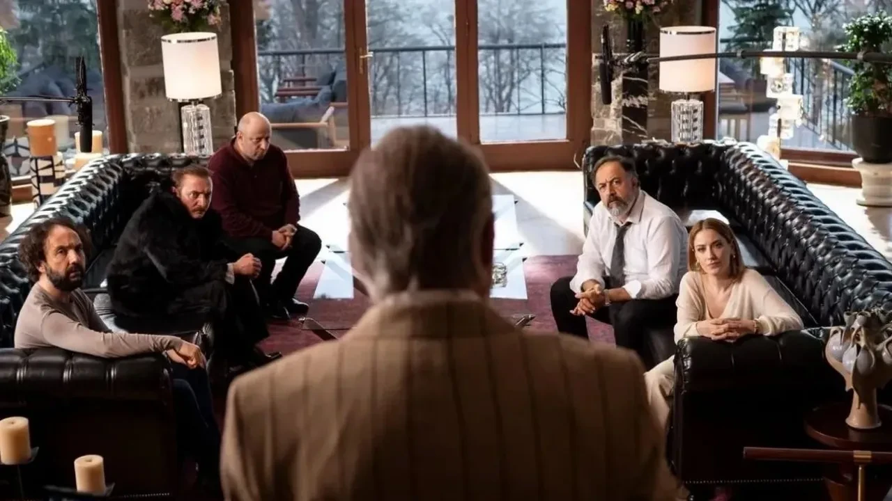 Şükran Ovalı Sekizinci Aile dizisine dahil oldu! Komedi projesinin ikinci sezonu için geri sayım başladı