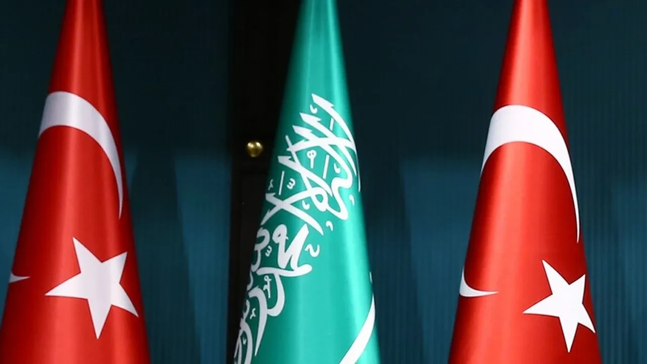 Suudi Arabistan’a vize kalktı mı? Suudi Arabistan vize muafiyeti anlaşması imzalandı
