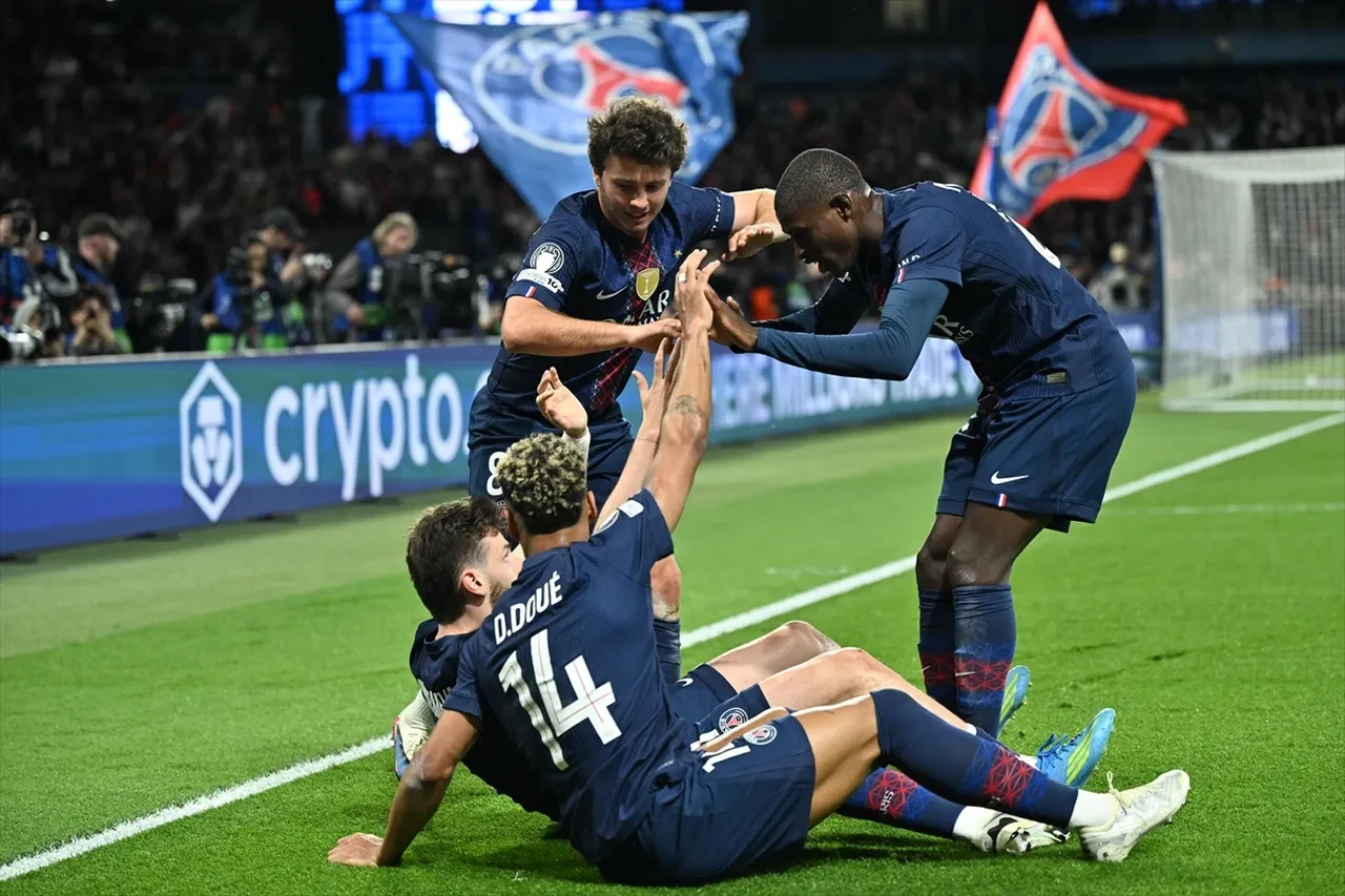 TRT 1 CANLI nereden izlenir? Bayern Münih PSG maçı başlıyor