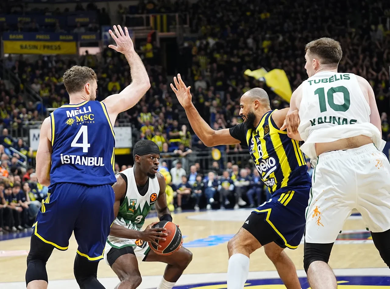 Zalgiris Fenerbahçe Beko maç skoru kaç kaç? Seri 4. Maça Kaldı!