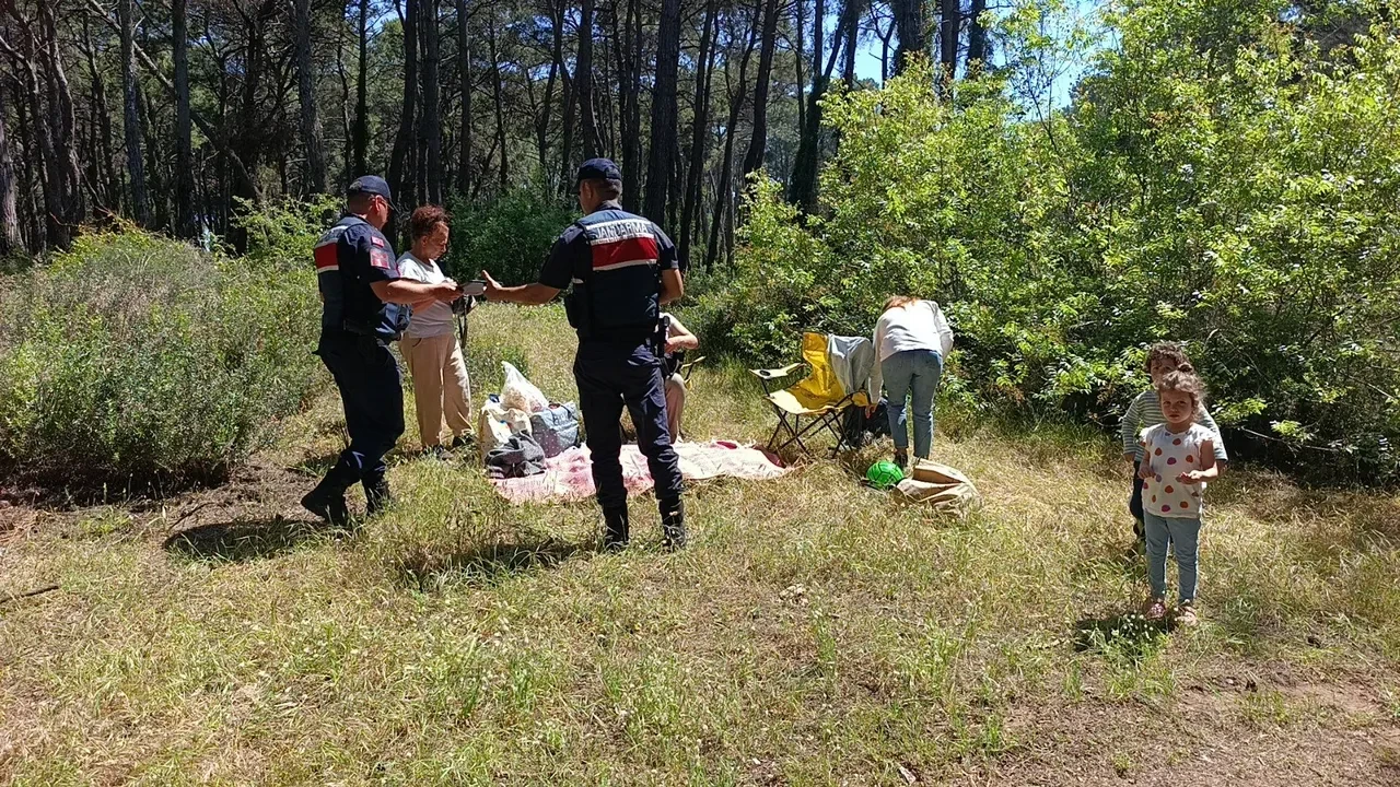 Antalya'da ormanlara girişler yasaklandı! Ekipler her gördüğü vatandaşı tek tek uyardı 