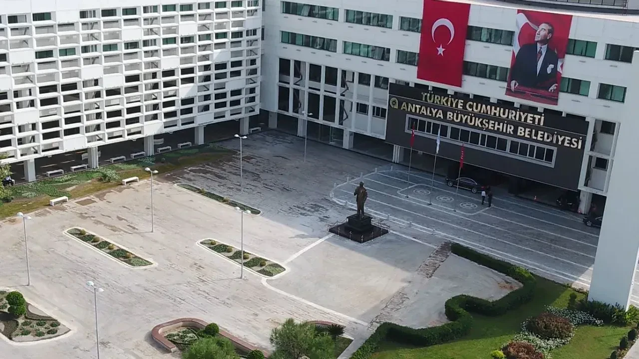 Antalya’daki rüşvet davasında dudak uçuklatan rakam! 258 Milyon TL’lik müsadere talebi