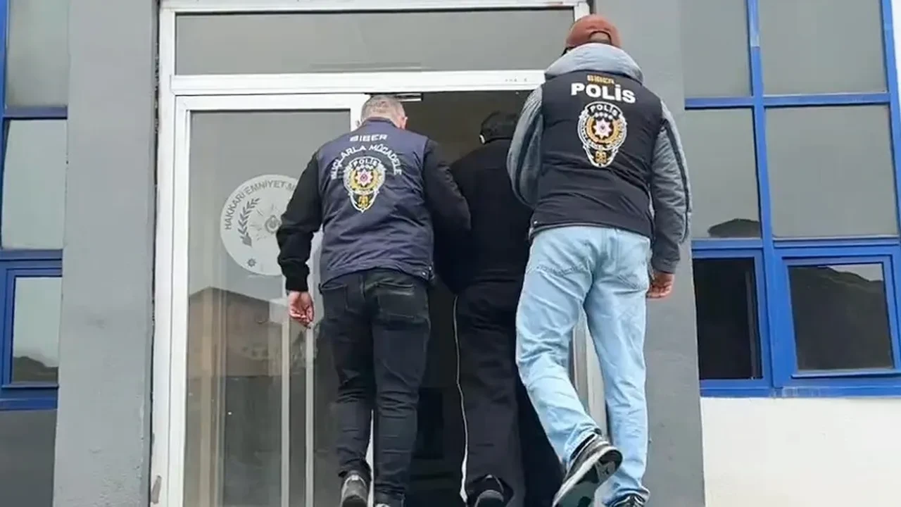 Hakkari merkezli soruşturmada yasa dışı bahis ve dolandırıcılık şebekesi lideri Bosna Hersek'te yakalandı: 20 milyarlık trafik ortaya çıktı