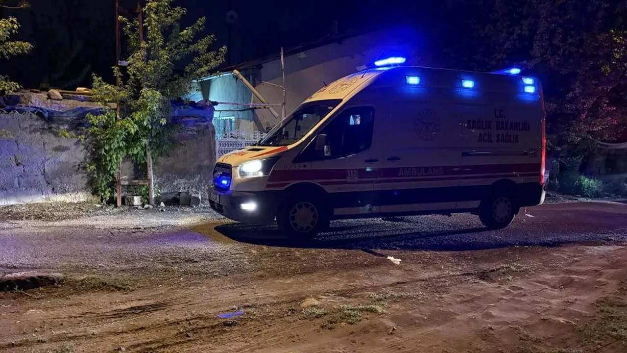 Kayseri'de sobadan sızan karbonmonoksit anne ile oğlunu zehirledi