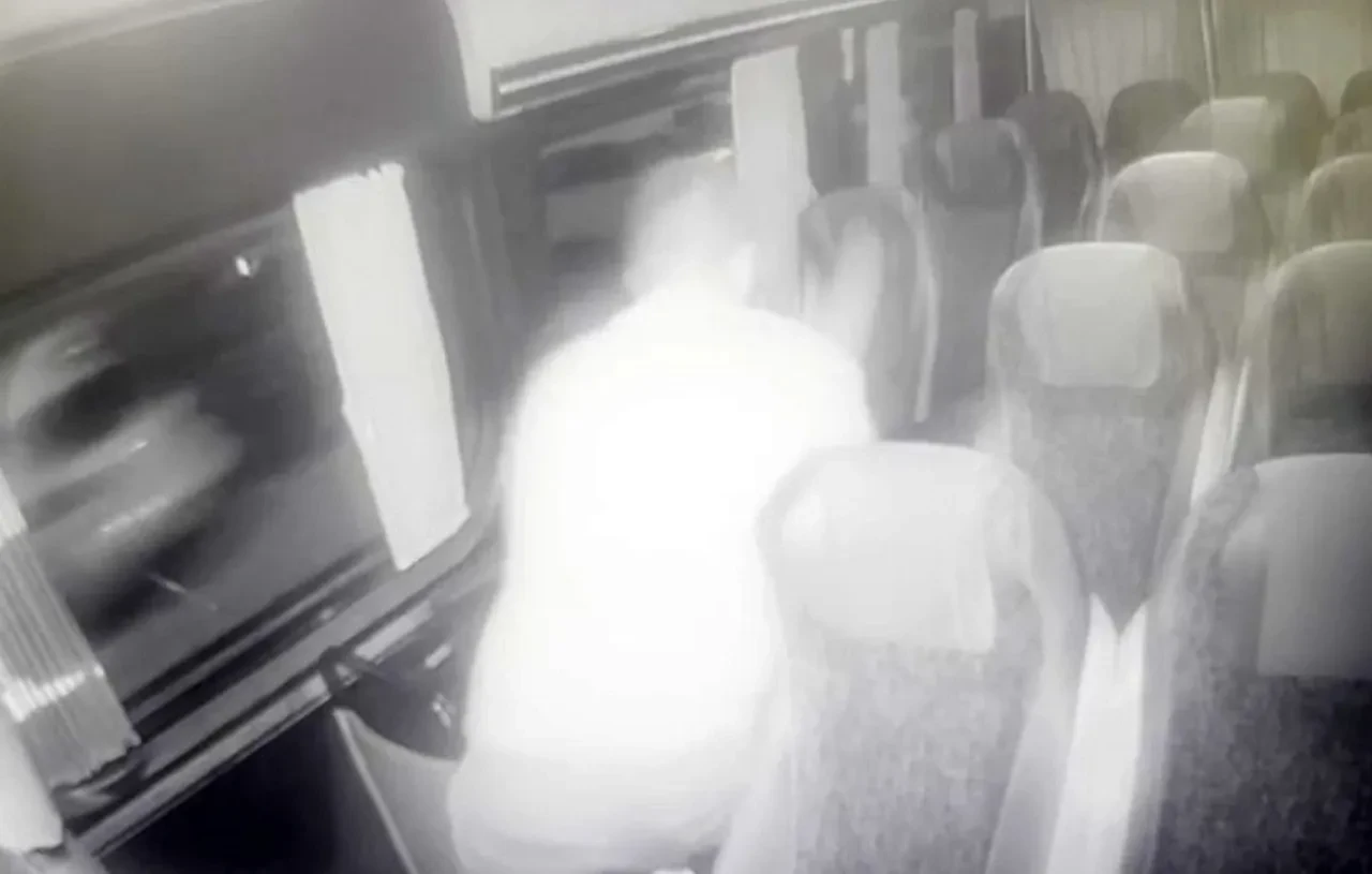 Kazada öldü sanılmıştı, korkunç cinayet minibüsteki kameradan çıktı! Dakikalarca böyle dövmüşler 