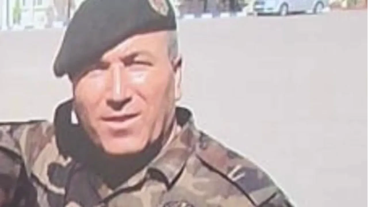 Özel harekat polisi kurum binasında hayatını kaybetti