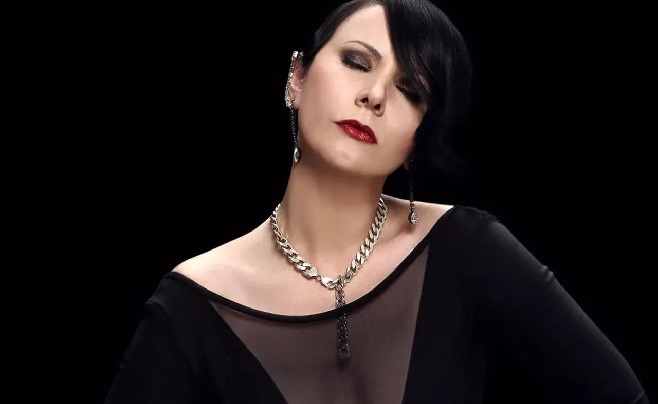 Şebnem Ferah’tan hayranlarına çifte konser müjdesi! İlk konser biletleri hemen tükenmişti