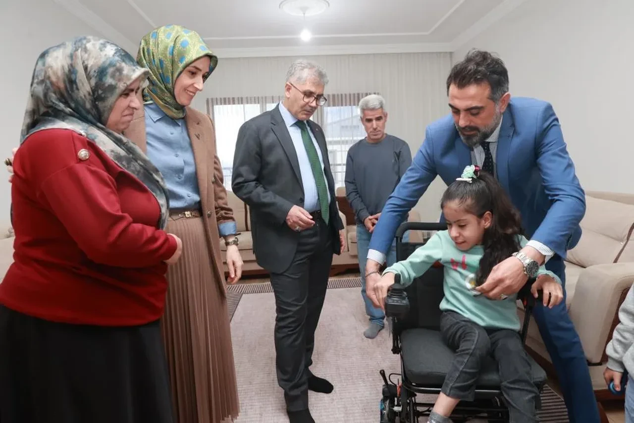 Sümeyye'nin rüyasını Vali Cahit Çelik gerçekleştirildi