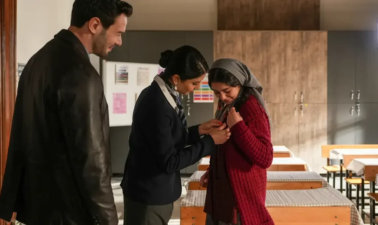 Aslıhan Gürbüz’den Sevdiğim Sensin dizisine sert eleştiri! ‘Bebe hayvanla her yere sahne yazmak’