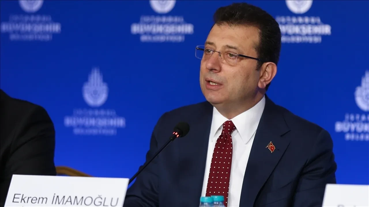 Ekrem İmamoğlu Fatih Keleş'in oğlu Mustafa Keleş'e soru sorarken ağladı