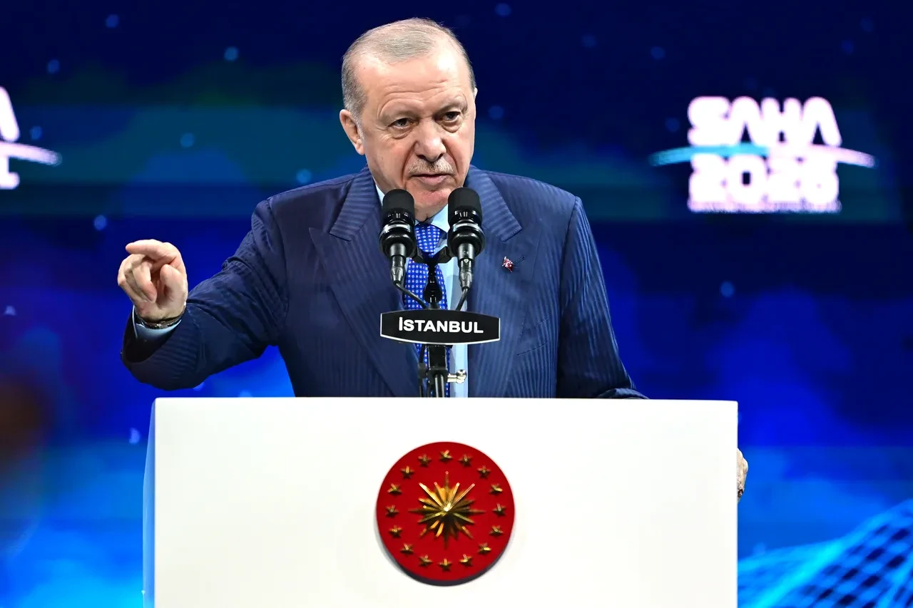 Erdoğan'dan Özgür Özel'e 'balık' göndermesi! 'Fuarımızı ziyaret etti, ürkmediklerini gördü herhalde'