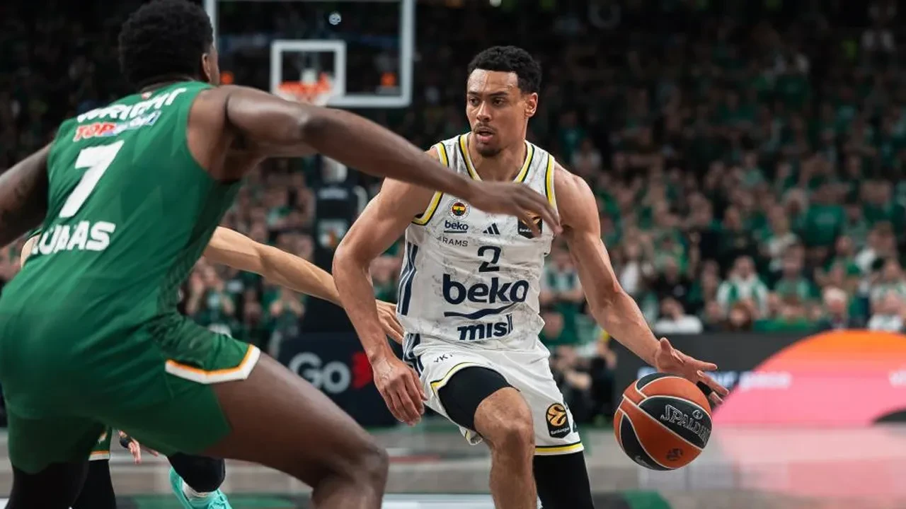 Fenerbahçe Beko Zalgiris Kaunas'u devirip üst üste 3. kez Final Four'a yükseldi 