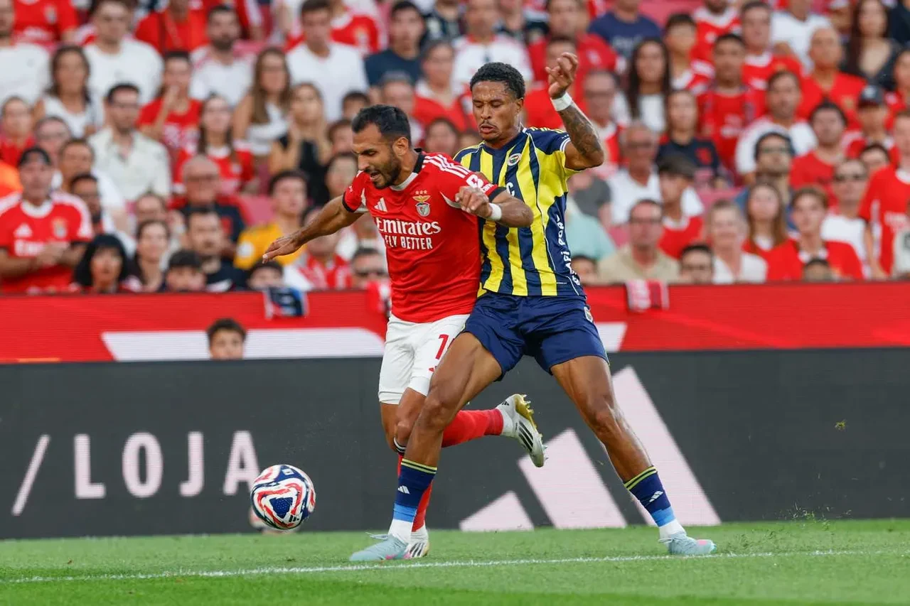 Fenerbahçe’de seçim hareketliliği transfer hattına sıçradı: Hedef Benfica’nın Yunan golcüsü Pavlidis!