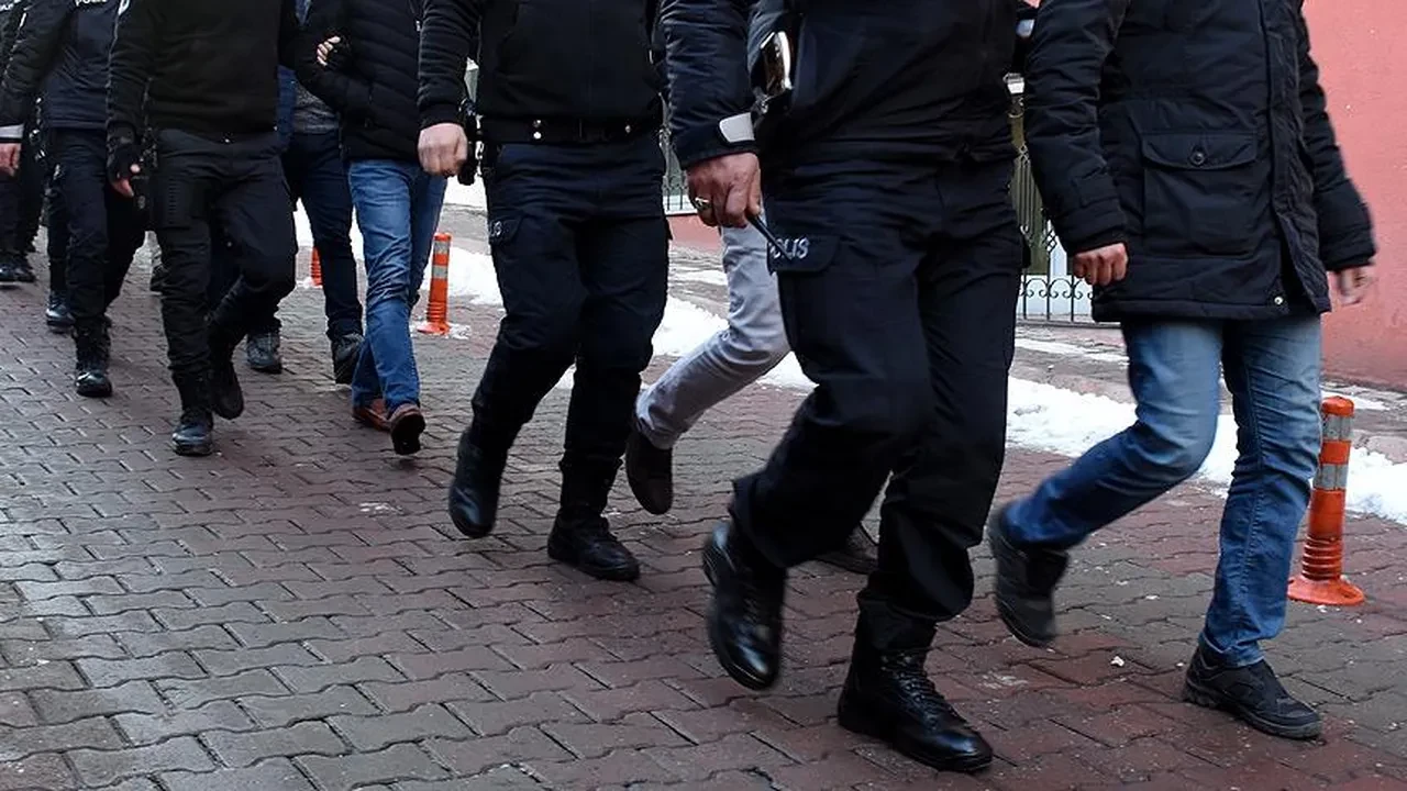 Gaziantep merkezli operasyonda 293 Milyonluk kara para ağı çökertildi! 57 şüpheli için düğmeye basıldı