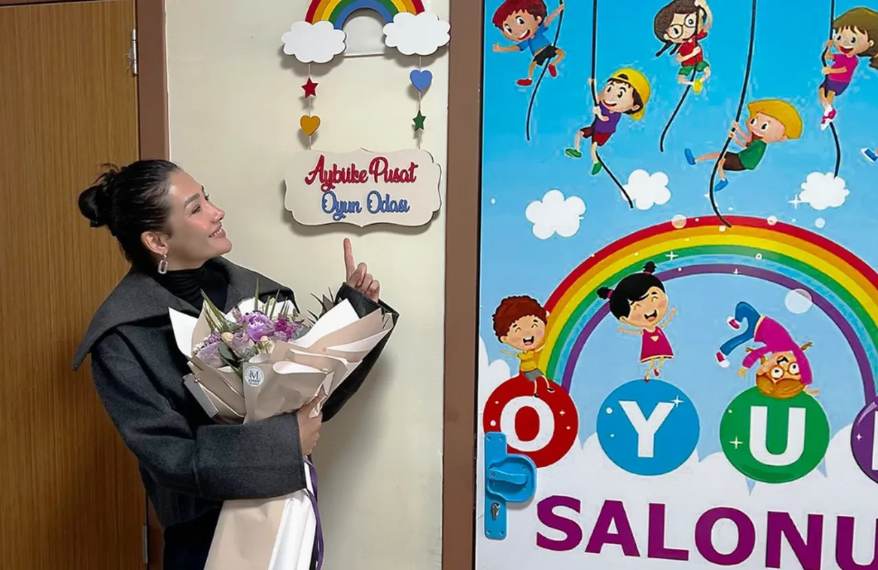 Hayranlarından Aybüke Pusat'a anlamlı sürpriz! Halef'in Melek'i için Aybüke Pusat Oyun Odası kuruldu
