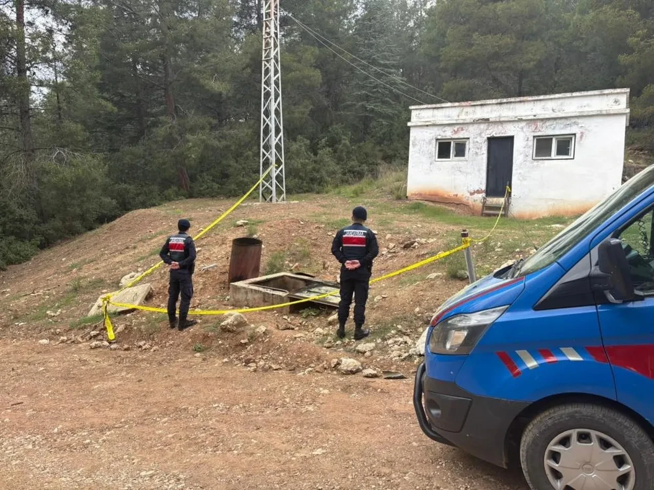 Kübra Yapıcı'yı öldürenler sosyal medya hesabını kullanmışlar! Babası anlattı: Görünce yaşıyor sandık