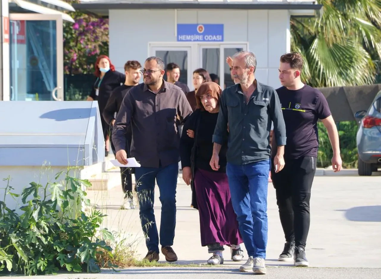 Kübra Yapıcı'yı öldürenler sosyal medya hesabını kullanmışlar! Babası anlattı: Görünce yaşıyor sandık