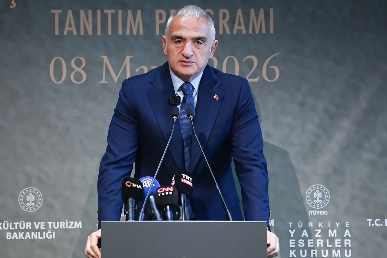 Osmanlı'nın 500 yıllık ilim geleneğine ışık tutan dev külliyat! Bakan Ersoy: Mazisine sahip çıkan istikbaline yön verir