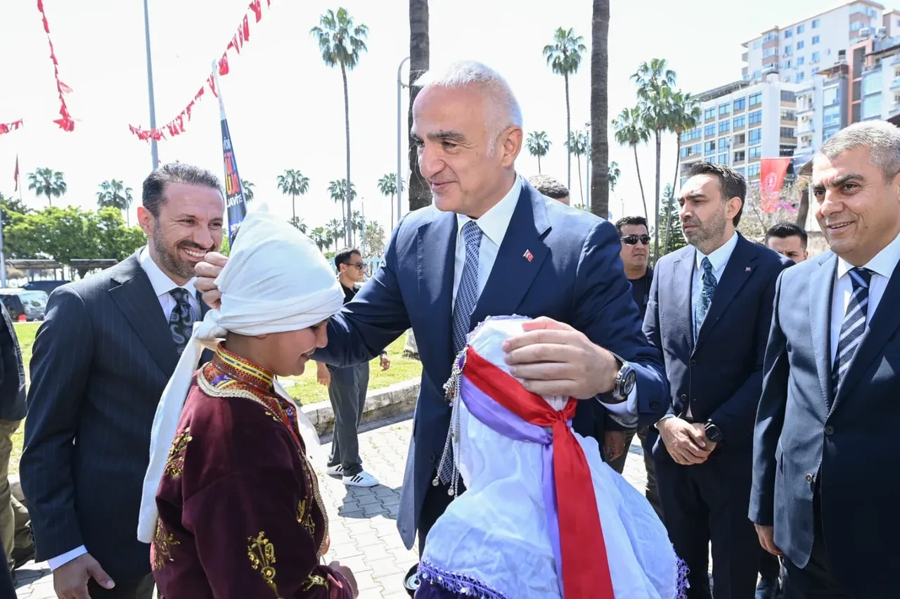 Akdenizin incisi ilk kez Kültür Yolu sahnesinde! Mersin'de festival coşkusu başladı