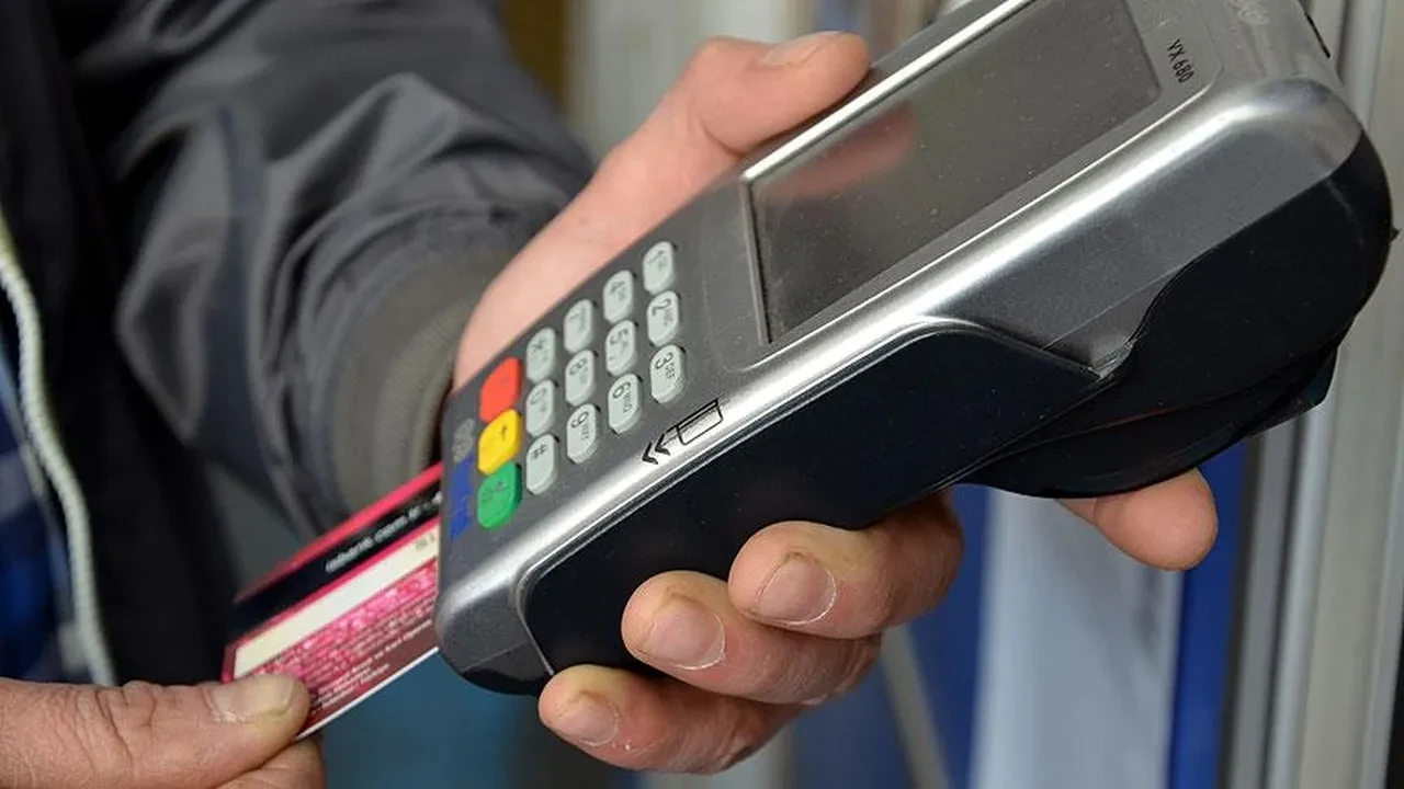Akıllı telefon satışına taksit düzenlemesi: Fiyat limiti yükseltiliyor