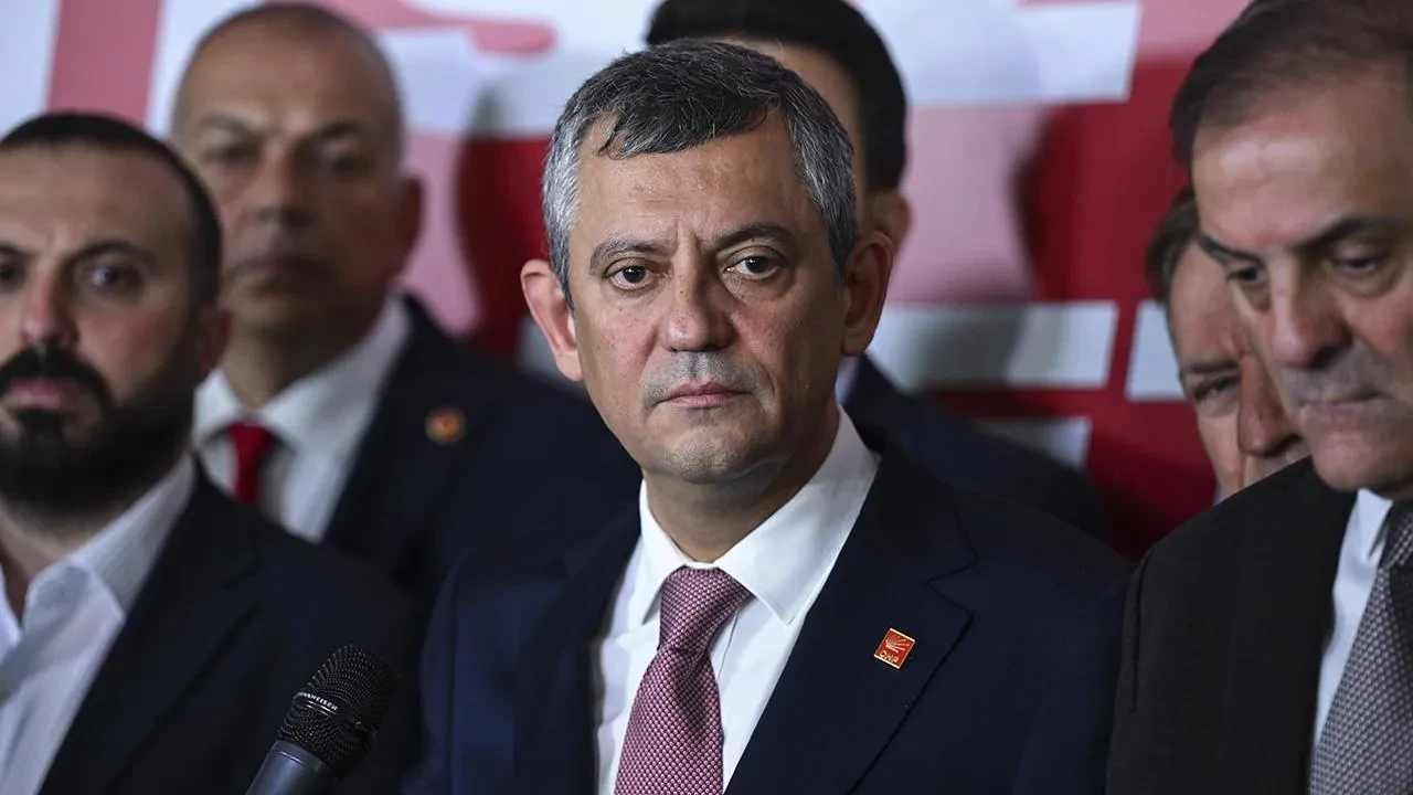 Özgür Özel hakkında soruşturma başlatıldı! Tepki çeken sözlere Bakan Gürlek'ten ilk cevap 
