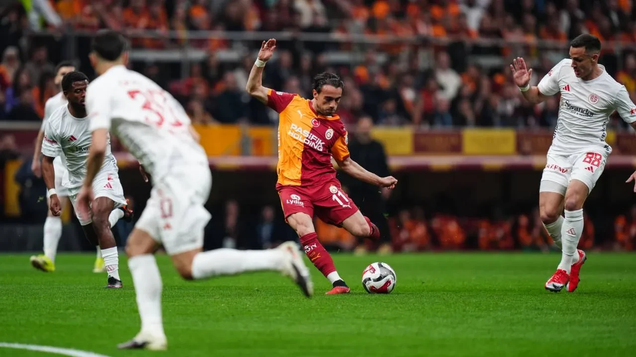 Şampiyon Galatasaray! Sarı-kırmızılılar üst üste 4. kez mutlu sona ulaştı
