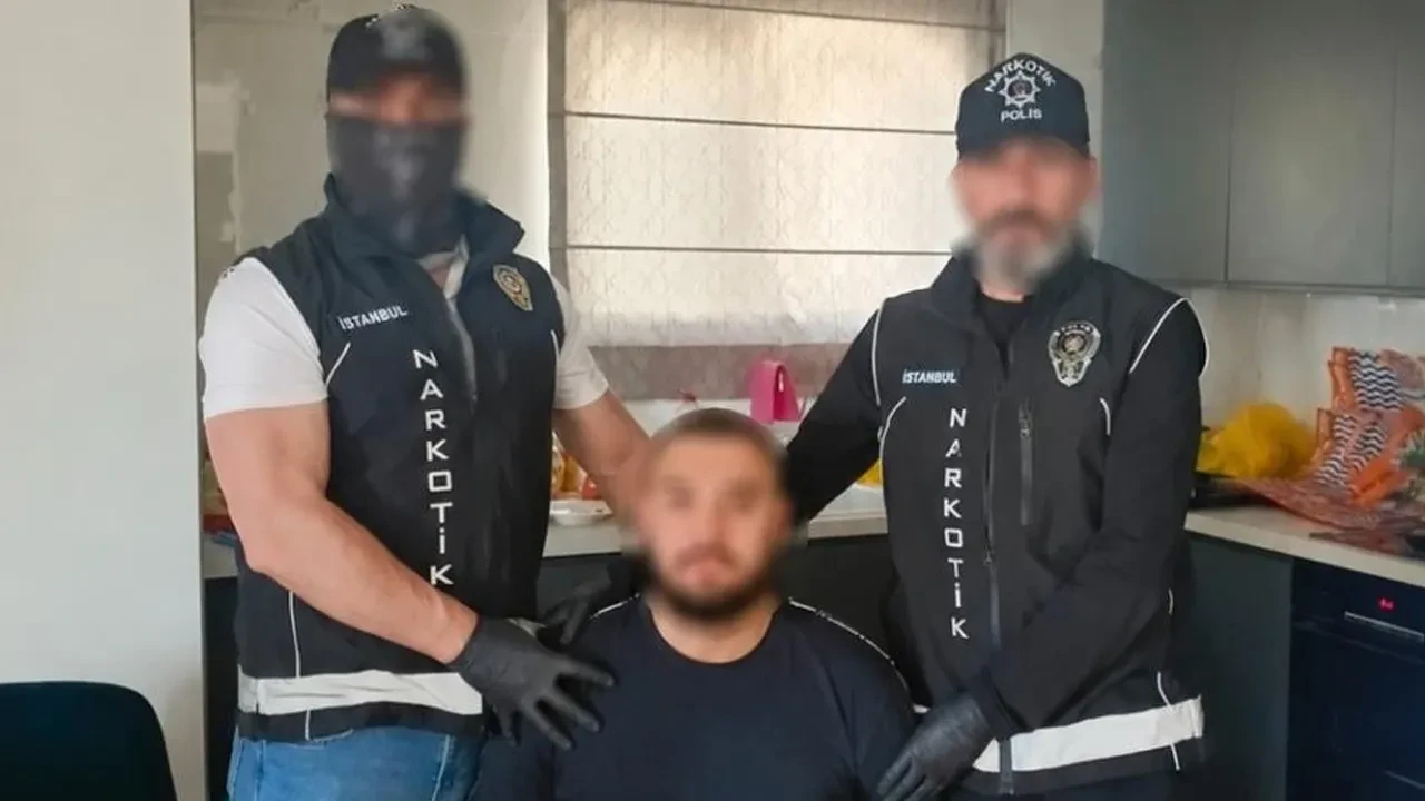 İnterpol tarafından difüzyon mesajı ile cinayet suçundan aranan Tunahan Çetkin Antalya'da yakalandı
