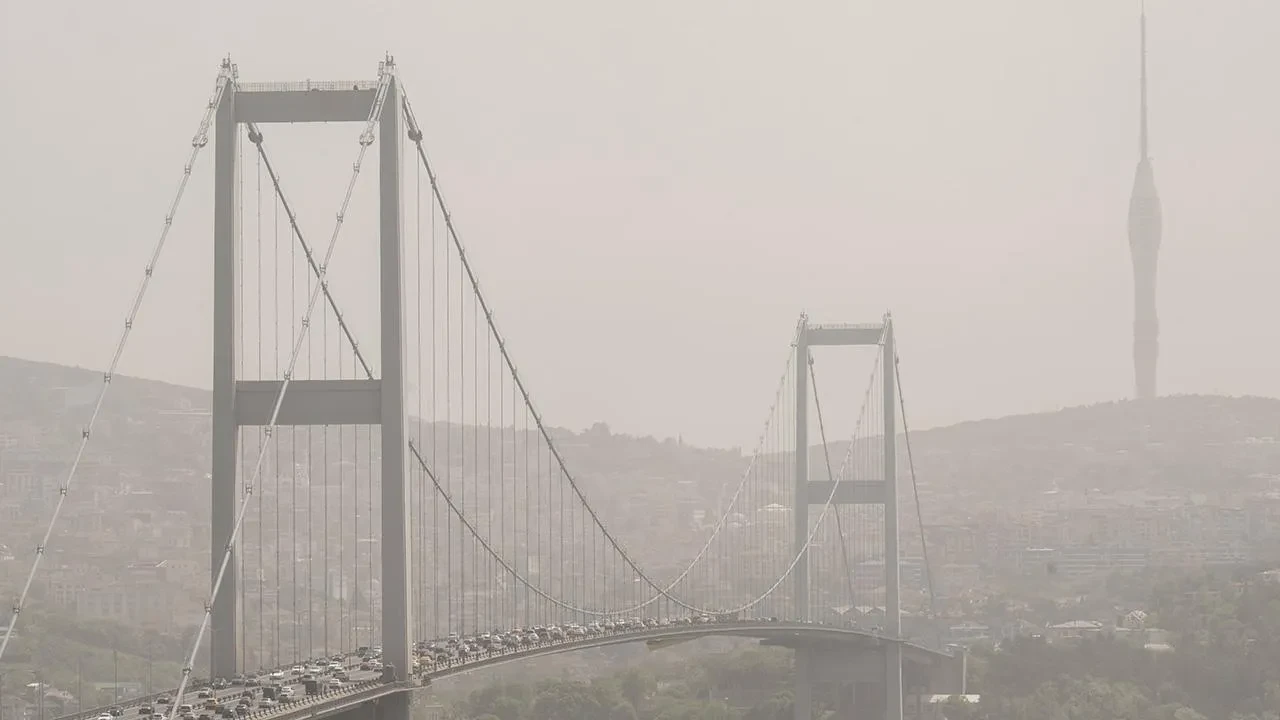 İstanbul'da başlayıp tüm Türkiye'ye yayılacak! Uzman isim gün vererek uyardı: Mecbur olmadıkça dışarı çıkmayın 