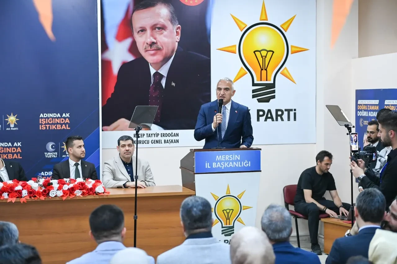 Mersin turizmde cazibe merkezine dönüşüyor! Bakan Ersoy rakamları paylaştı: 37 tesisten 587 tesise, 5 bin yataktan 40 bine