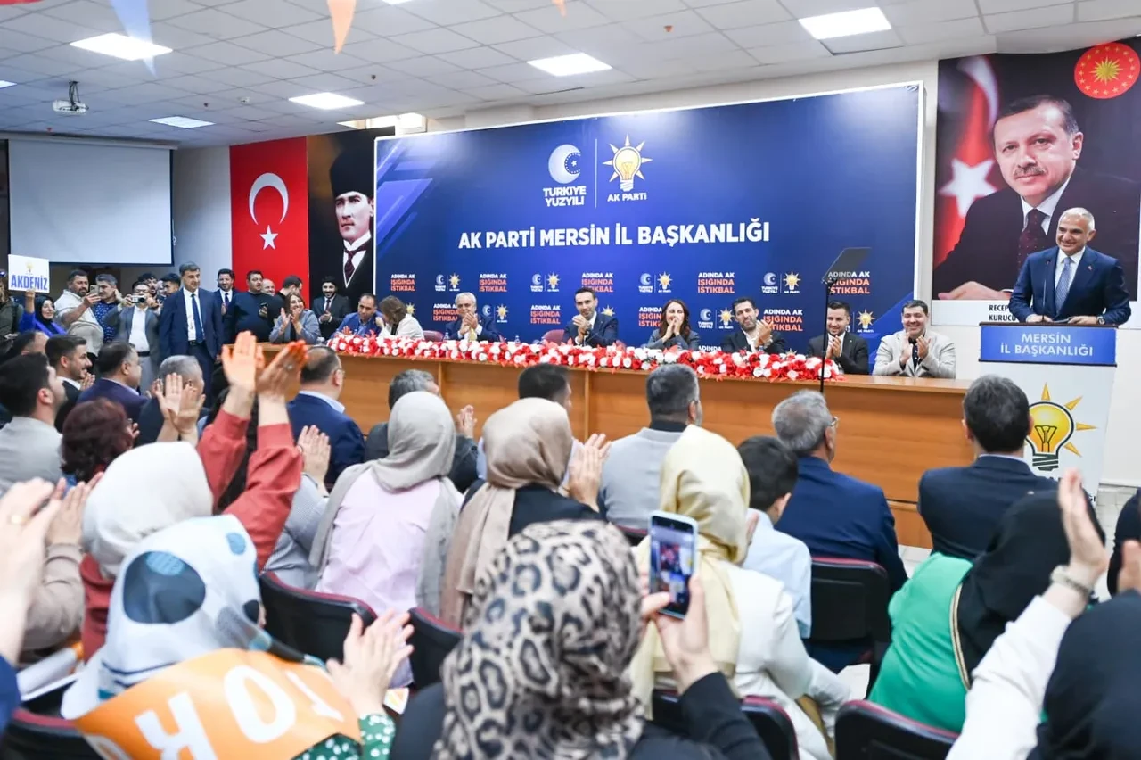 Mersin turizmde cazibe merkezine dönüşüyor! Bakan Ersoy rakamları paylaştı: 37 tesisten 587 tesise, 5 bin yataktan 40 bine