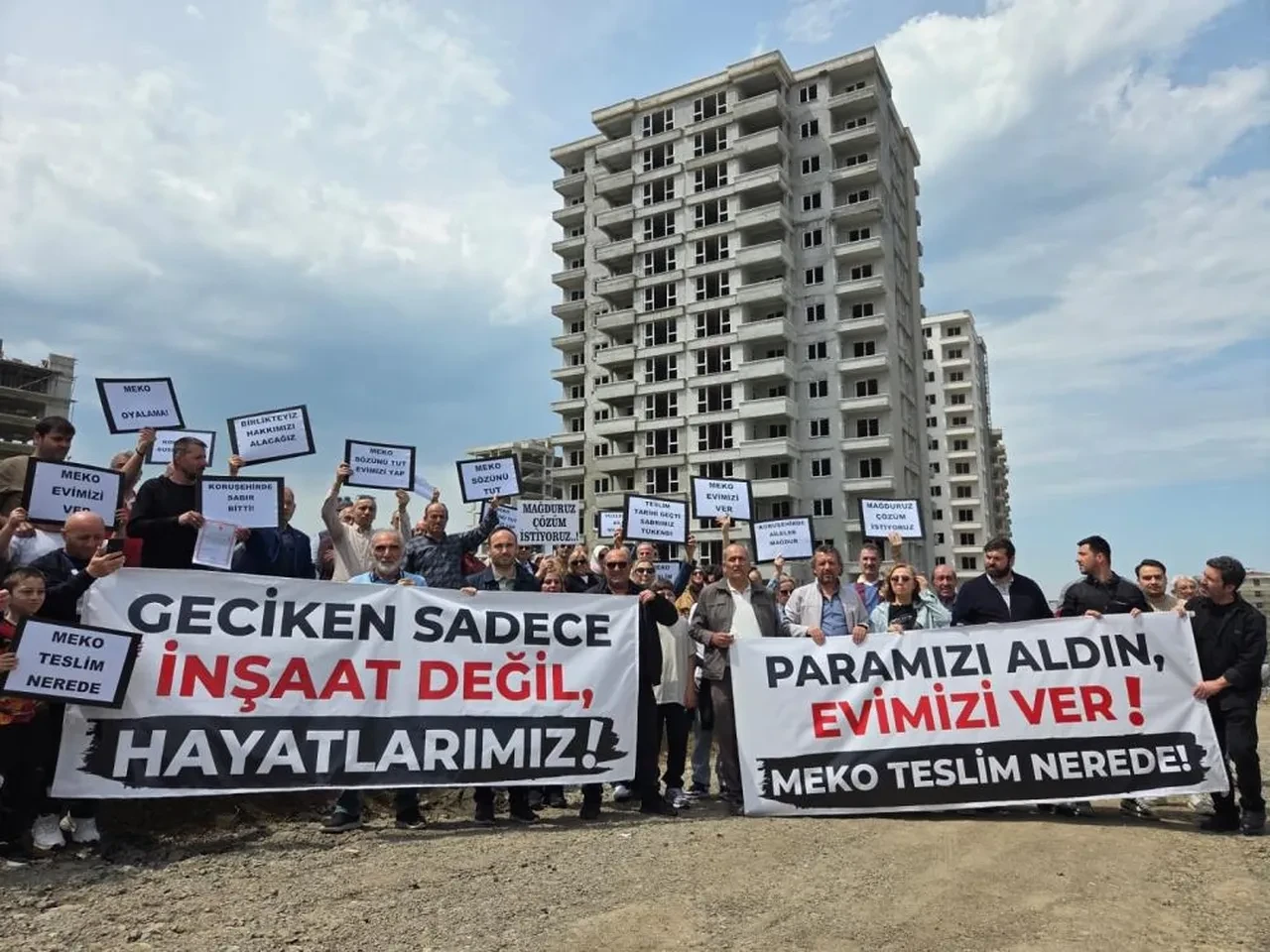 Samsun'da 543 dairelik site 10 yıldır bitmedi! Olmayan binaya çıkarılan tapuyla vatandaş vergi ödüyor