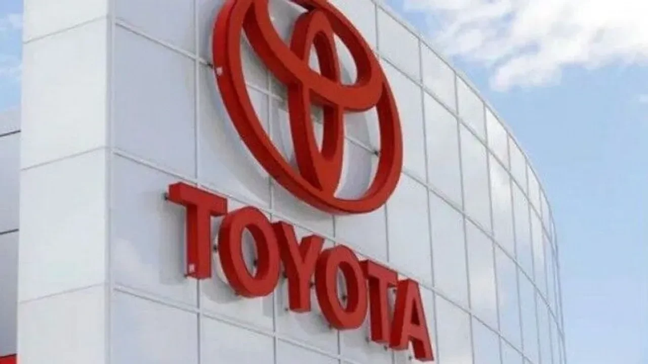 25 yıl sonra bir ilk: Toyota tahtından oluyor