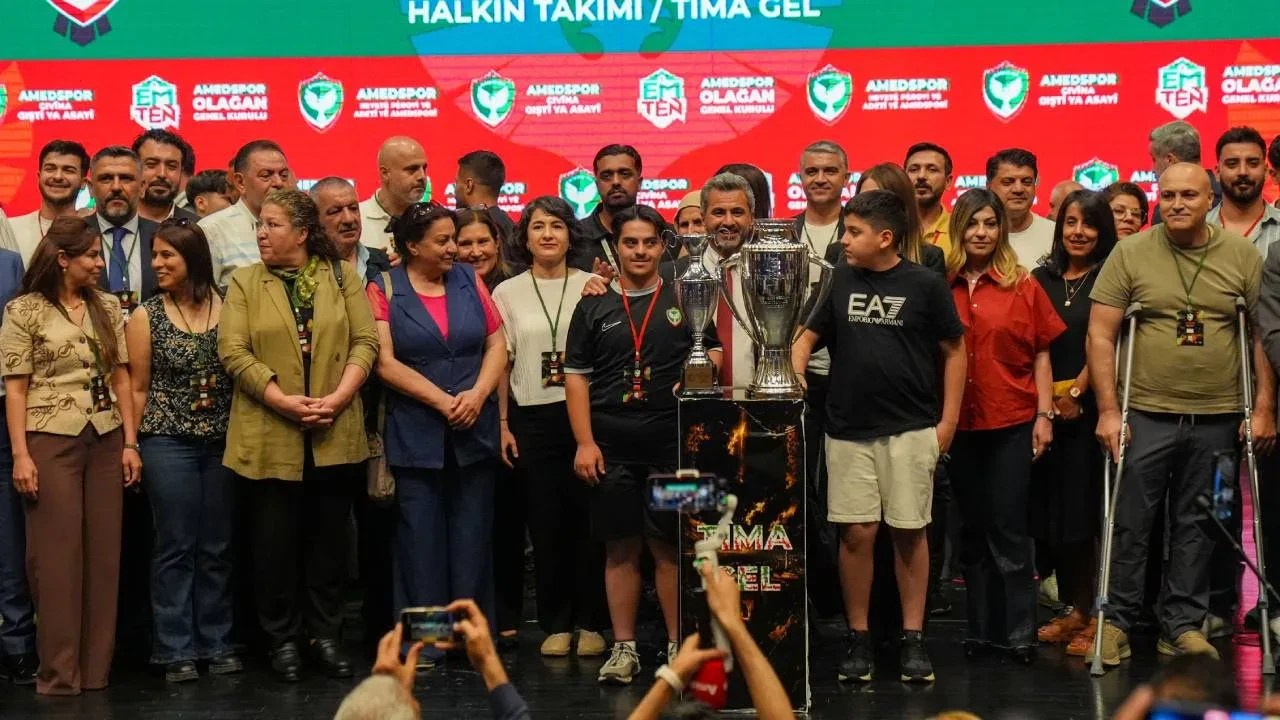 Amedspor'da Nahit Eren yeniden başkan seçildi! Nahit Eren'den Süper Lig şampiyonluğu mesajı