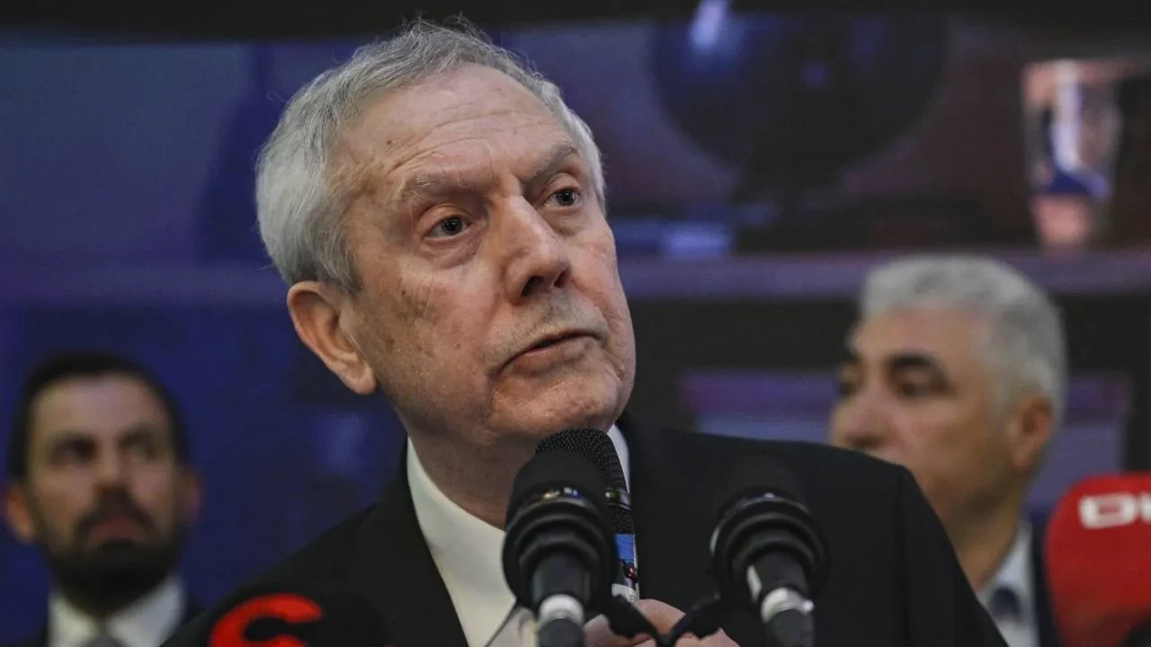 Aziz Yıldırım'dan seçim öncesi net mesaj! "Fenerbahçe'nin yeniden yükseliş dönemini başlatacağız"
