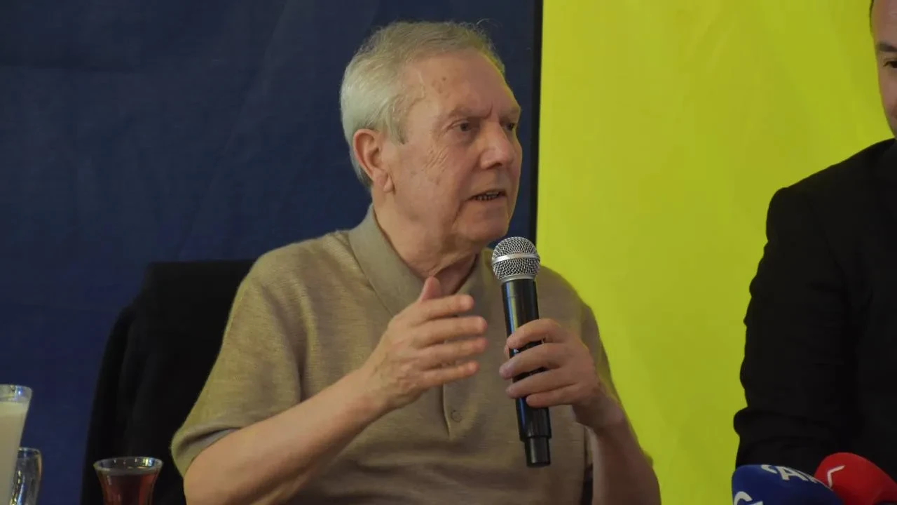 Aziz Yıldırım'dan seçim öncesi net mesaj! "Fenerbahçe'nin yeniden yükseliş dönemini başlatacağız"