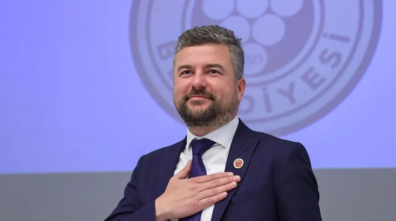 Buca Belediyesi'ne operasyon! Belediye Başkanı Görkem Duman dahil çok sayıda gözaltı var